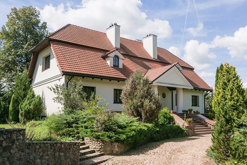 Ein exklusives Herrenhaus an einem wunderschönen See in Podlasie