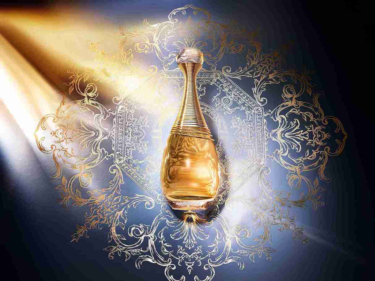 Der verführerischste Duft, den eine Frau tragen kann Dior