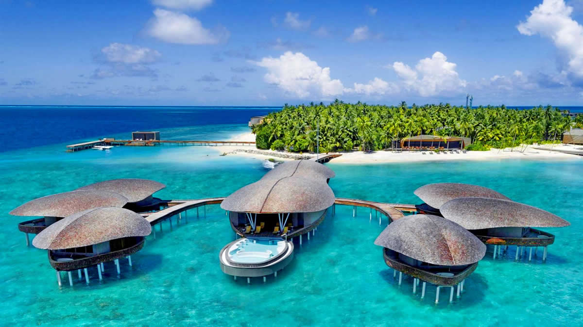 Luxuriöser Urlaub auf den Malediven St Regis Maldives Vommuli