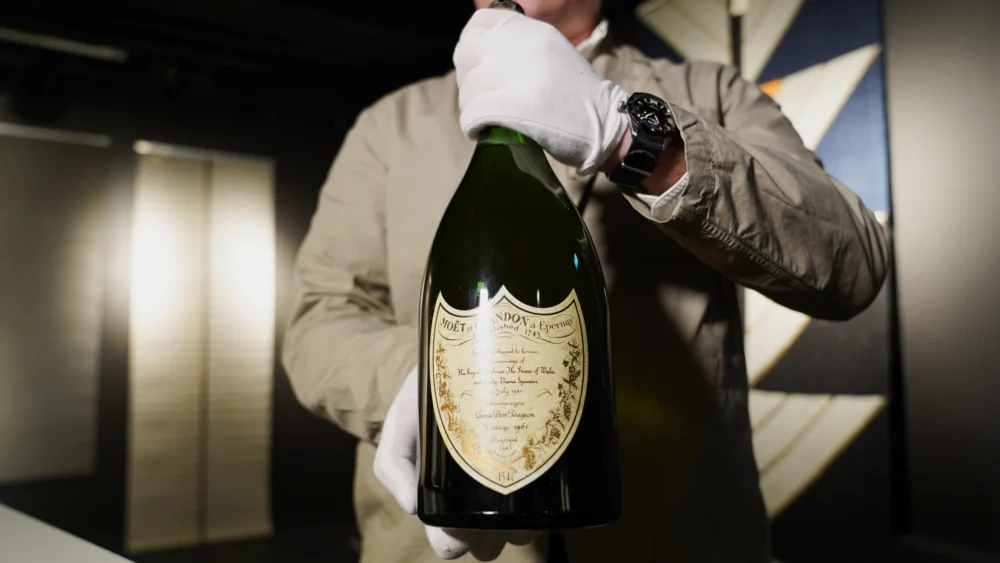 Dom Pérignon Charles & Diana 1961 – königliche Flasche, kultiger Jahrgang