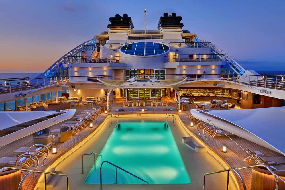 Luxuriöses Kreuzfahrtschiff